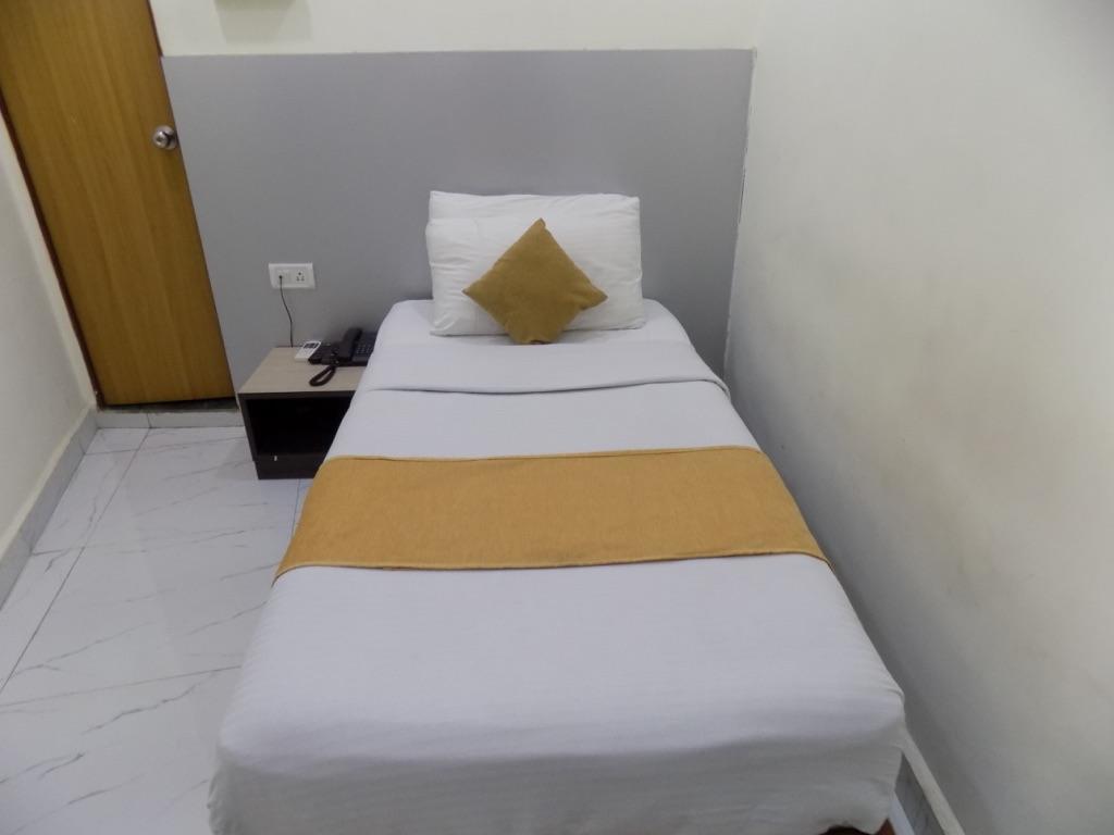 Economy Single Room